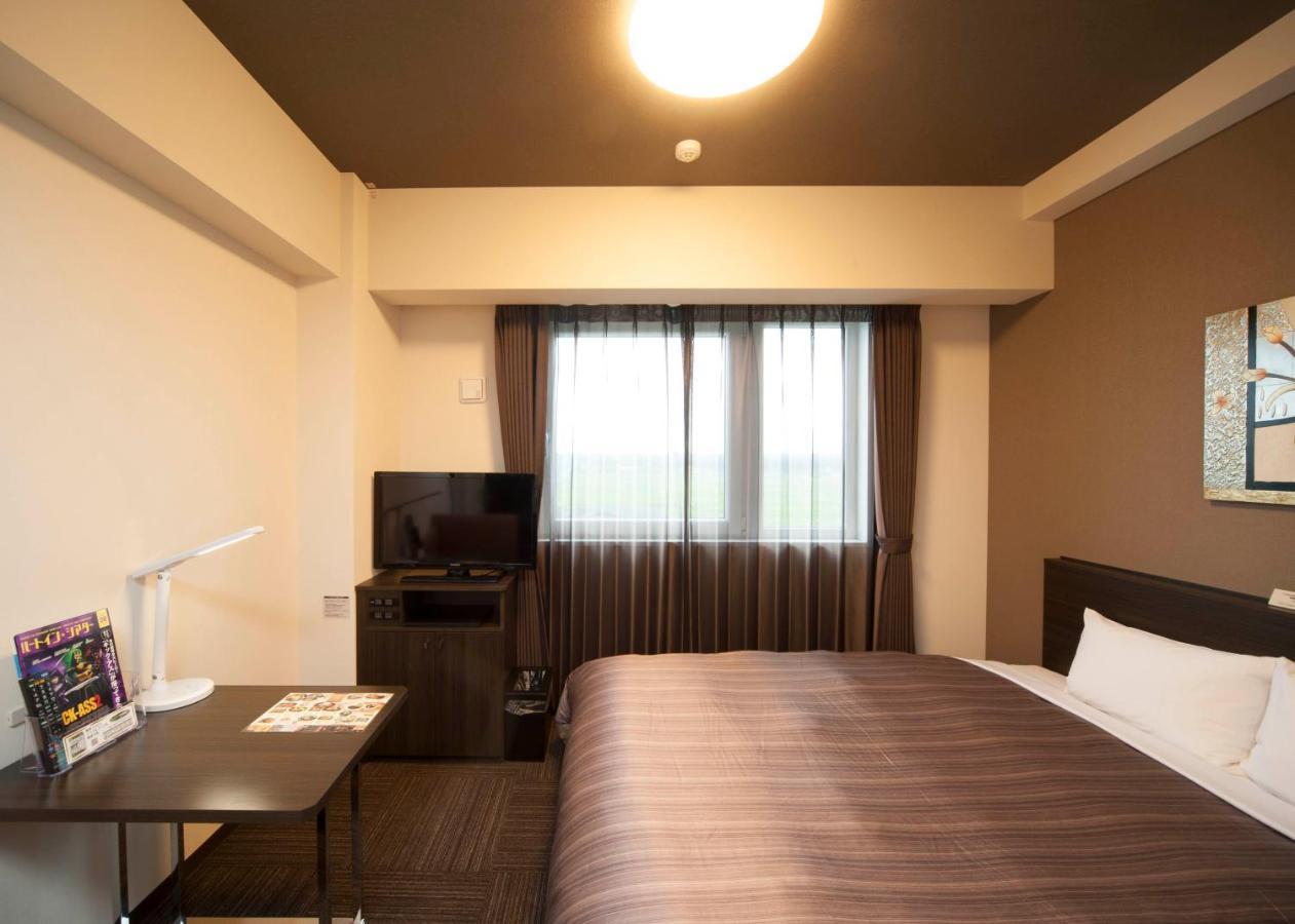 Hotel Route-Inn Tsuyama Ekimae Esterno foto